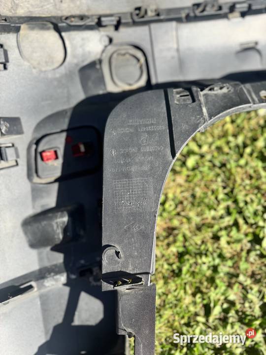 Zderzak tylny Renault Grand Scenic II śląskie Tychy