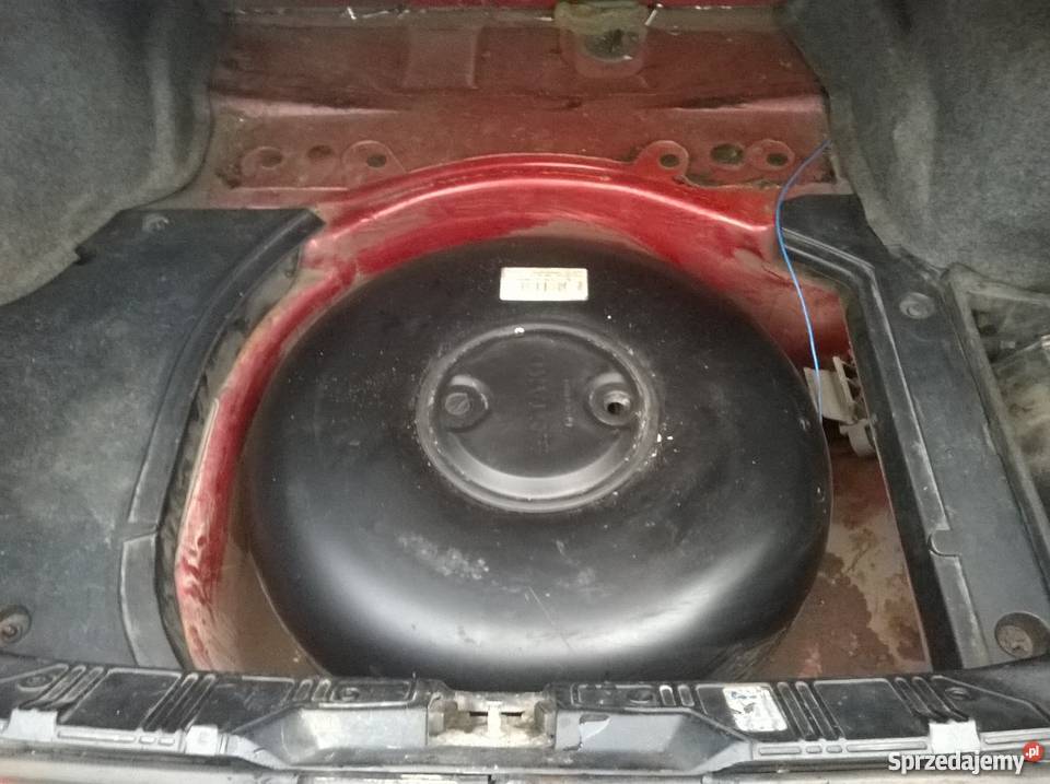 BMW 318 18 Benzyna LPG Czarże sprzedam