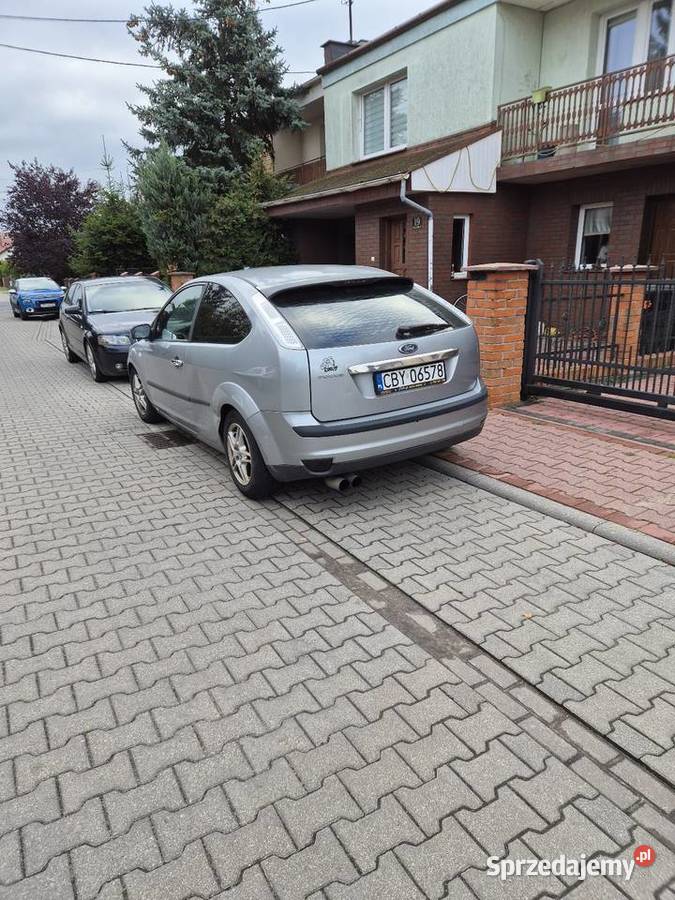 Ford Focus 14 benzyna gaz zarejestrowany ważne ASR (kontrola trakcji) Focus sprzedam