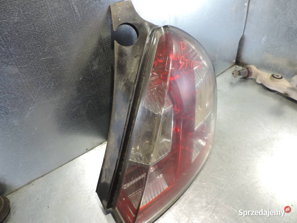 FIAT STILO 1 HB LAMPA PRAWA TYLNA Rok produkcji 2002 małopolskie Nowy Sącz