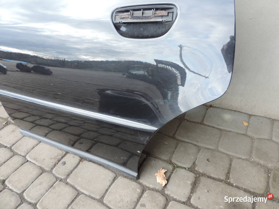 AUDI A4 B5 FL SEDAN DRZWI LEWE TYLNE LZ9W Nowy Sącz sprzedam