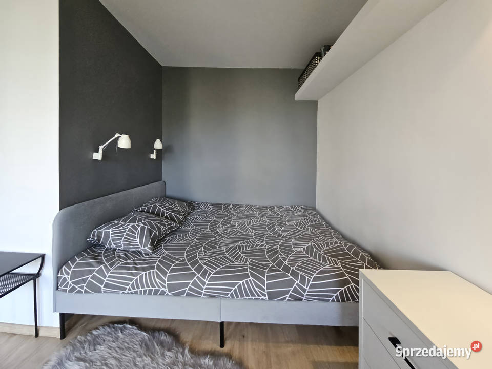 Gotowa do zamieszkania kawalerka 305 m Os sieć Katowice