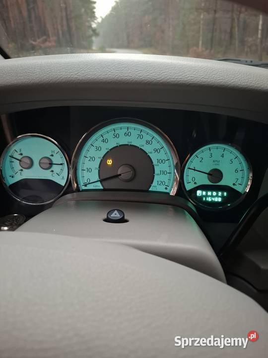 Chrysler Aspen 47 V8 LPG 234 Rok produkcji 2007 mazowieckie Żebraczka