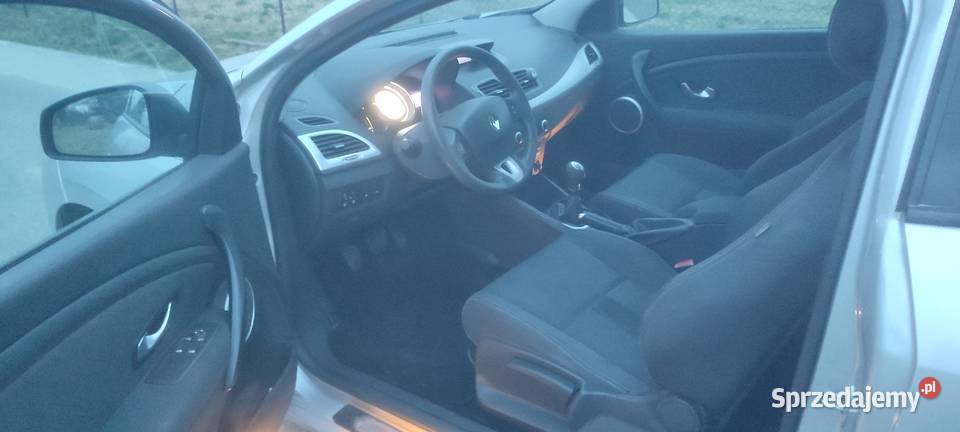 Renault Megane 3 COUPE 16 16vklimaalusy 171 benzyna