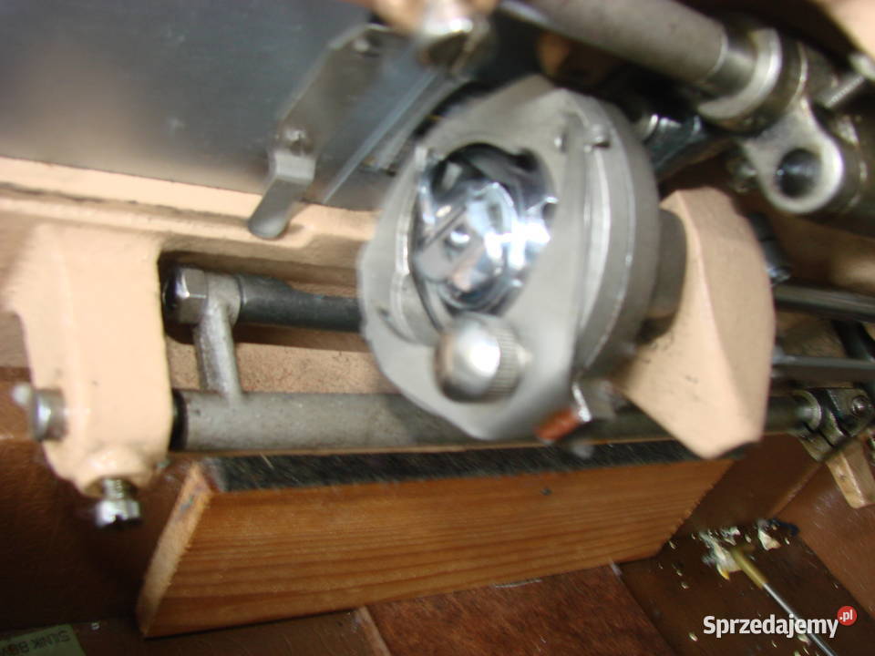 Łucznik 432 maszyna do szycia PRL Pruszcz Gdański