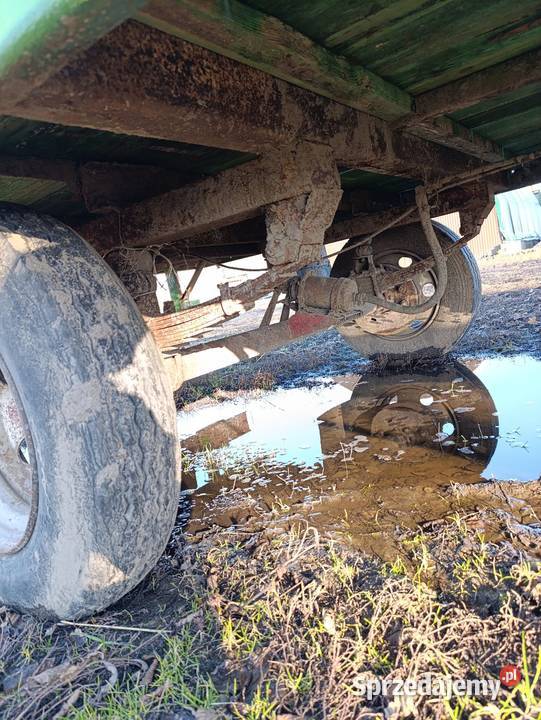 Przyczepa do słomy balotów beli laweta dłużyca nieuszkodzony Przyczepy rolnicze Szadek