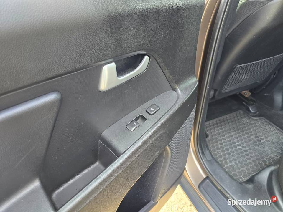 Kia Sportage 16 GDI 135 2012 gniazdo AUX Sportage