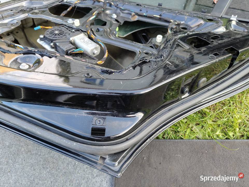 Bmw e91 drzwi tylne prawe czarne schwarz2 osobowe Aleksandrów Łódzki