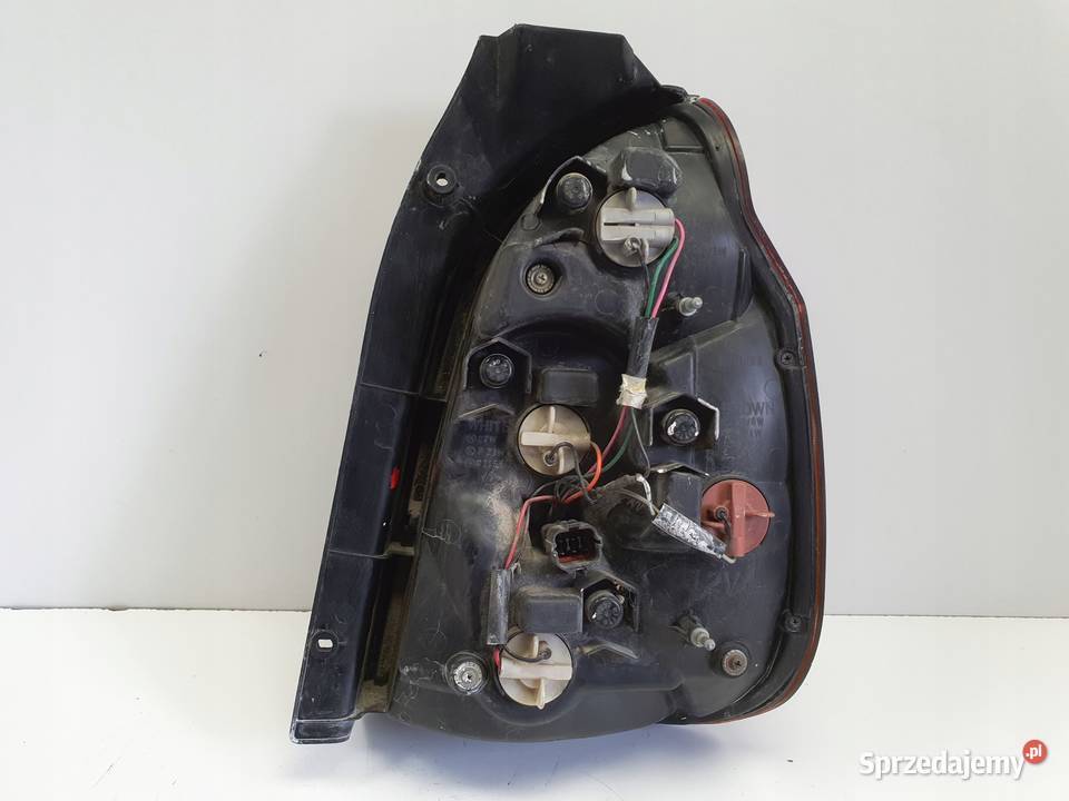 Hyundai Terracan 0104r TYLNIA TYLNA LAMPA LEWA Lampy tylne Janów