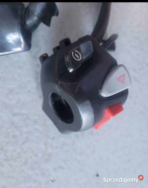 HONDA CBR 500 R F 1315 oem PRZEŁĄCZNIK PRAWY sprzedam