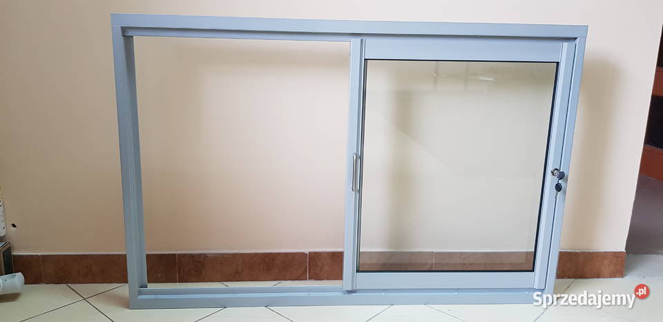 okno aluminiowe przesuwane w bok do baru lokalu Drzwi i okna