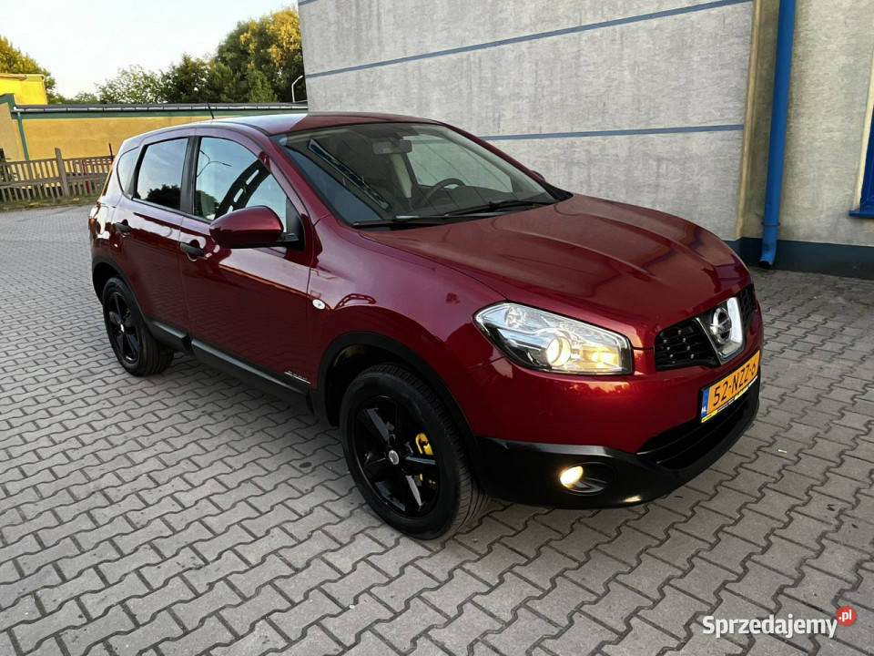 Nissan Qashqai Nissan Qashqai 15Dci Lift 2011r bordowy