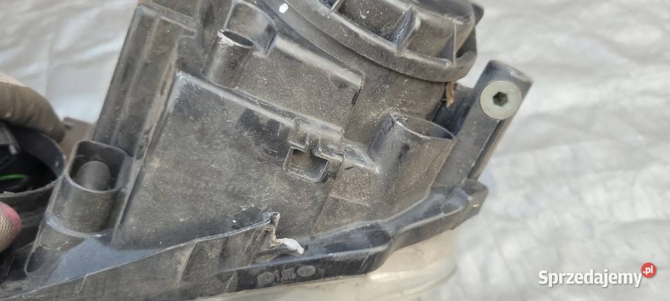 VW JETTA V GOLF V KOMBI LAMPA PRZEDNIA PRZÓD Lampy przednie śląskie