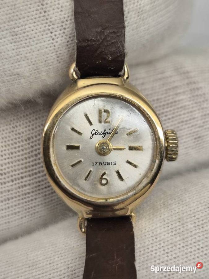 Maleńki zegarek damskiGlashutte DDR