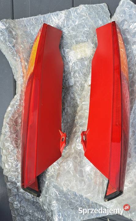Lampy tyl Ford Focus mk1 osobowe Pyrzyce