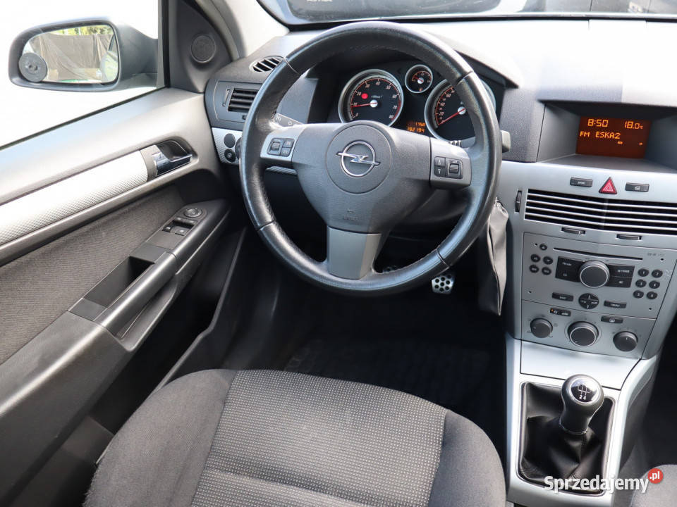 Opel Astra 18 16V Kombi Astra Katowice