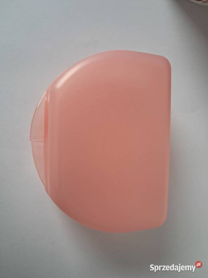 Tupperware śniadaniówka lunch box serca Chęciny sprzedam