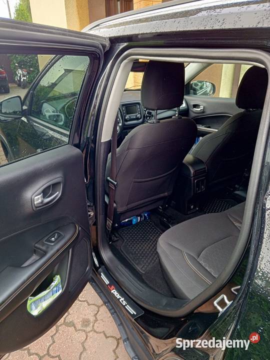 Jeep Compass 24I 4x4 Automatik Limited Rok produkcji 2017 wielkopolskie Opatówek sprzedam