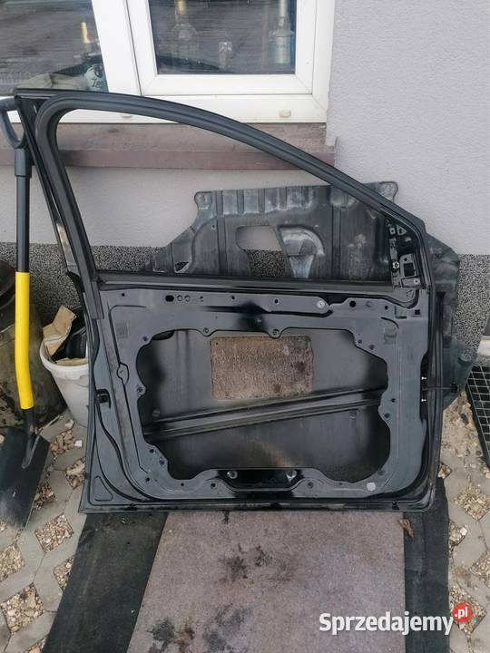 Drzwi lewe kierowcy pasażera do focus 2008r Rok produkcji 2008 Rytwiany