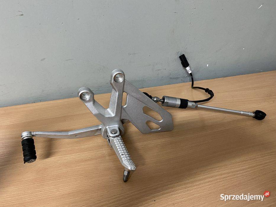 BMW S 1000 R QUICKSHIFTER 1316 Set Podnóżek LEWY Poznań