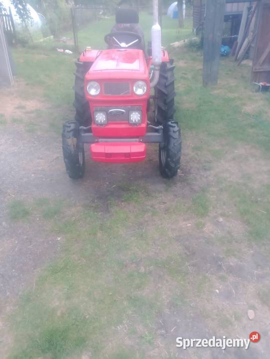 Sprzedam ciągnik hinomoto e18kosiarka