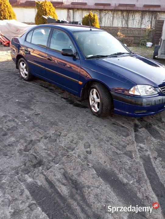 Samochód osobowy Toyota Avensis