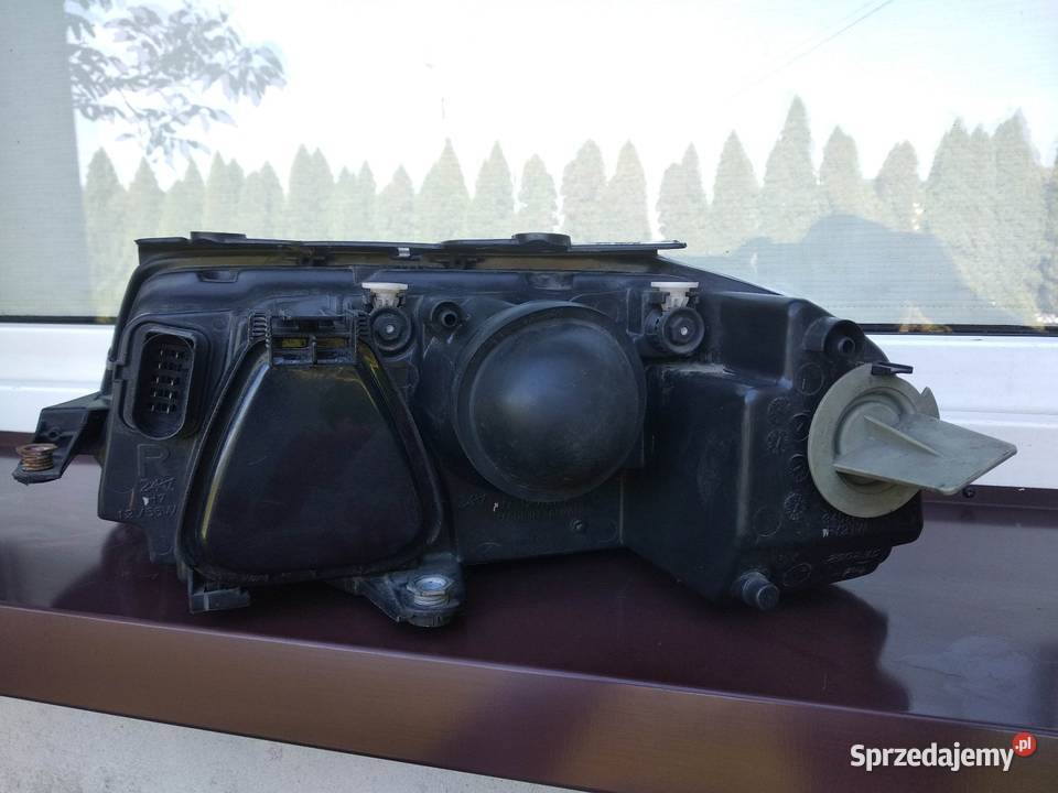 VW Passat B5 LIFT FL lampa przednia prawa osobowe Sieradz