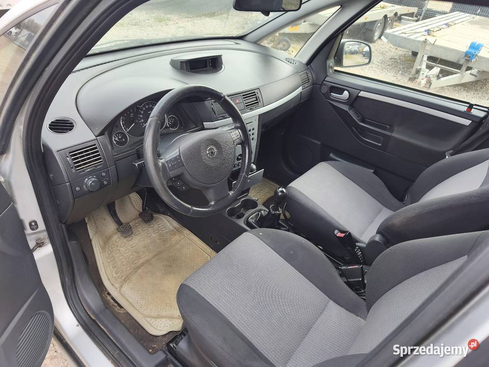 Opel Meriva 16 benzyna 180 przebiegu kupiony w polskim salonie Łuków
