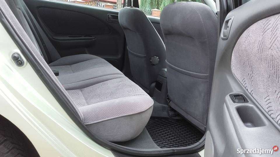 TOYOTA AVENSIS T22 20 128 I właściciel Hatchback podlaskie Ciechanowiec