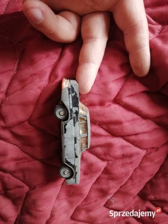 stary kolekcjonerski samochód zabawka dolnośląskie Legnica