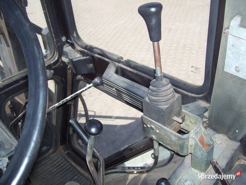 MTZ Belarus 952 z turem Pronar ładowacz czolowy Bratian