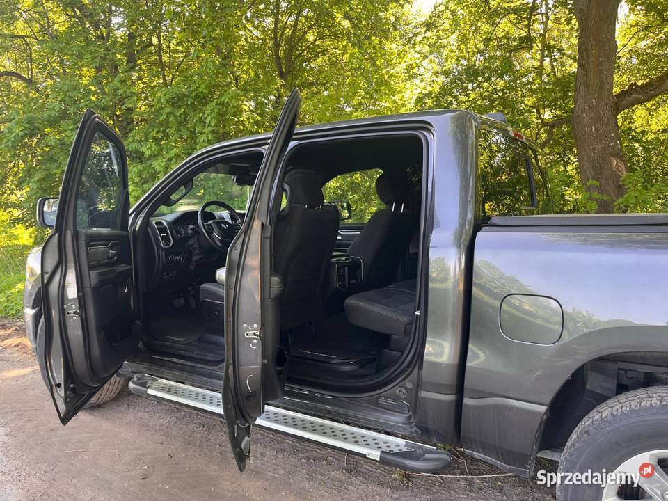 Ram 1500 57 Dodge HEMI bogate wyposażenie gotowy Ślesin