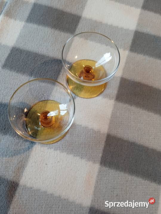 Dwa ciekawe kieliszki szampanki Koźminek