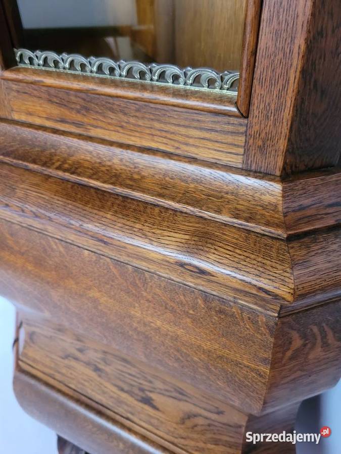 Dębowa witryna w stylu barokowym Meble Białogard