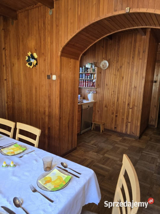 Dom na skaju Puszczy Białowieskiej asfalt Hajnówka