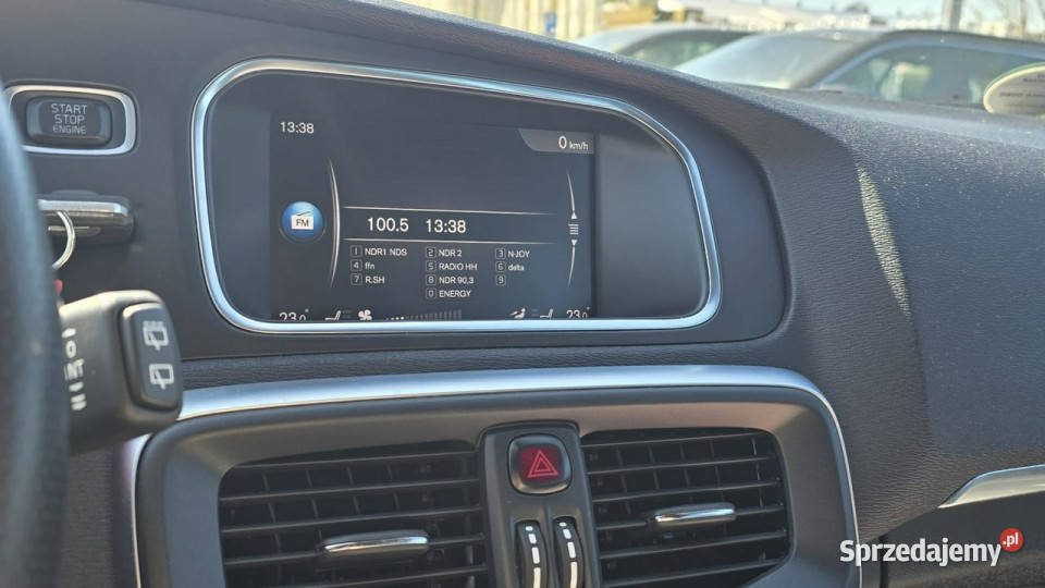 Volvo V40 T3 Ledy duza navi bixenon RDesign światła LED Lębork sprzedam