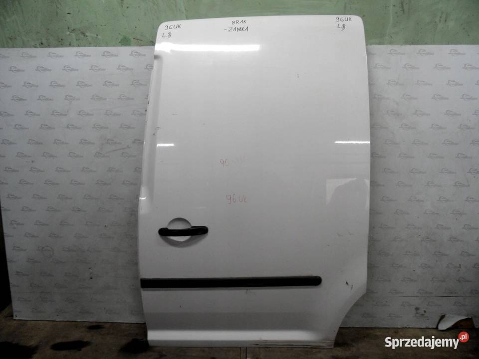 VOLKSWAGEN CADDY III LIFT 13r drzwi lewe boczne osobowe