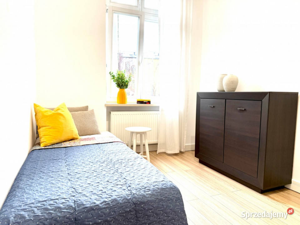 Nowy apartament koło katedry 3 pokoje wysoki Śródka