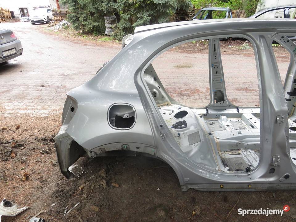 ĆWIARTKA BŁOTNIK PRAWY TYŁ 348 FIAT 500X
