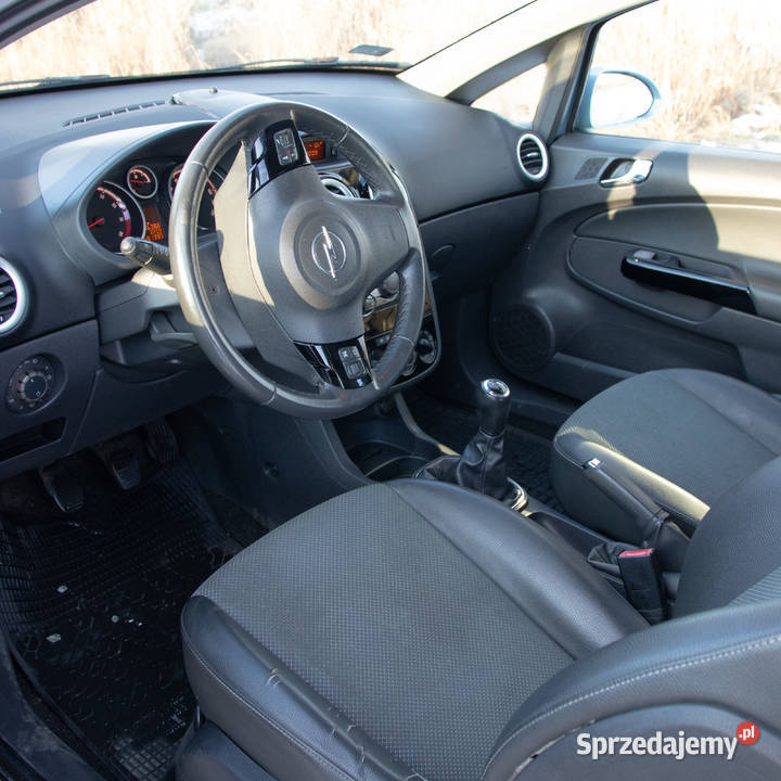 Opel Corsa D 2009 12 Benzyna manualna