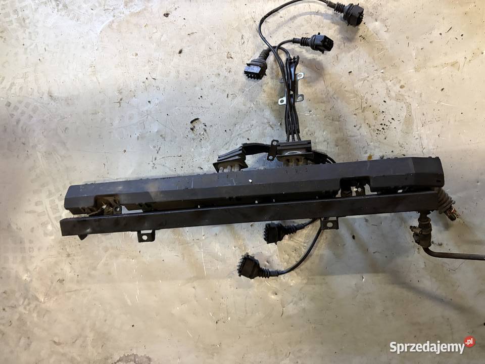 listwa wtryskowa wtryski komplet BMW E36 E34 20