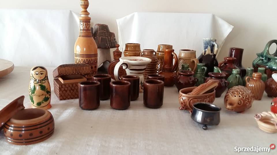 Porcelanowe i gliniane drobiazgi pamiątkarskie Jaworzno
