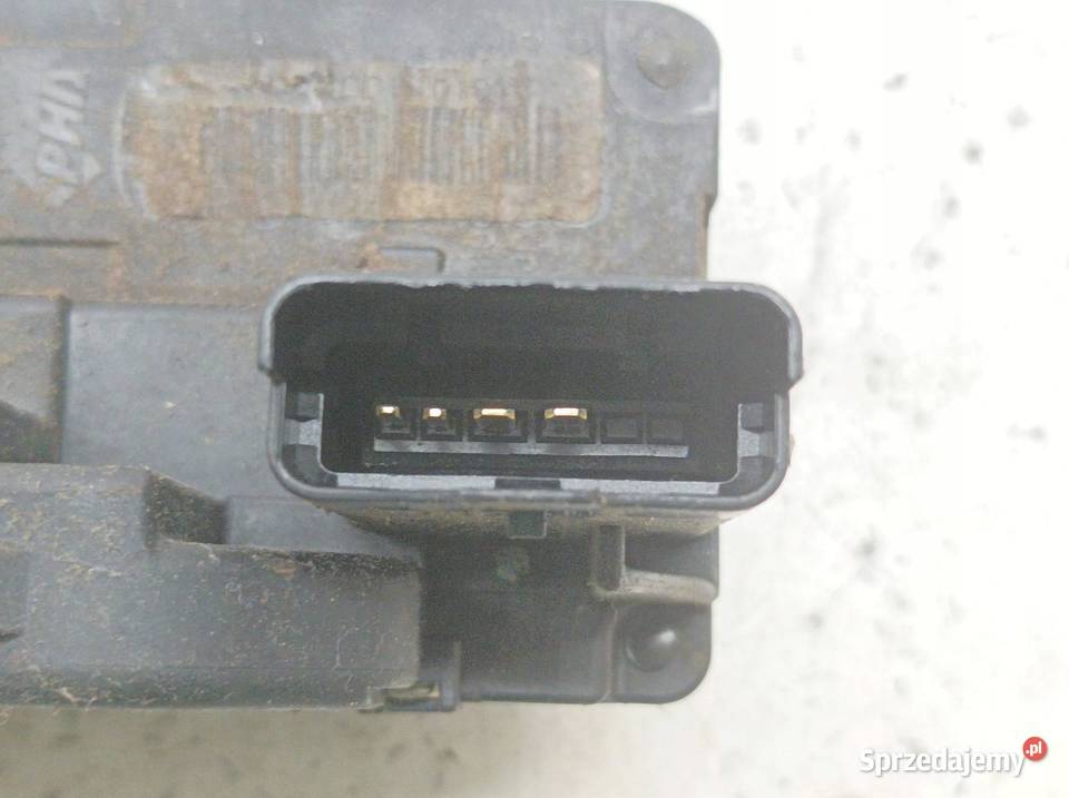 ZAMEK DRZWI LEWY PRZÓD EU Hyundai i20 I 20082014