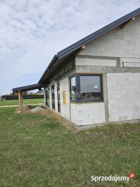 Nowoczesny dom w Rytwianach do własnej aranżacji wolnostojący Rytwiany