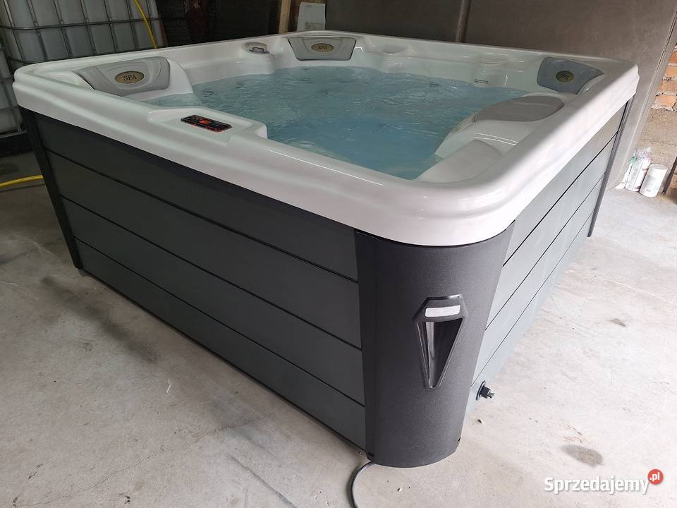 Jacuzzi ogrodowe całoroczne
