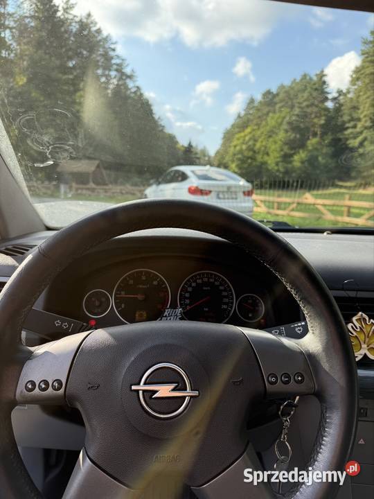 Opel Vectra c elektryczne szyby lubelskie Tomaszów Lubelski sprzedam