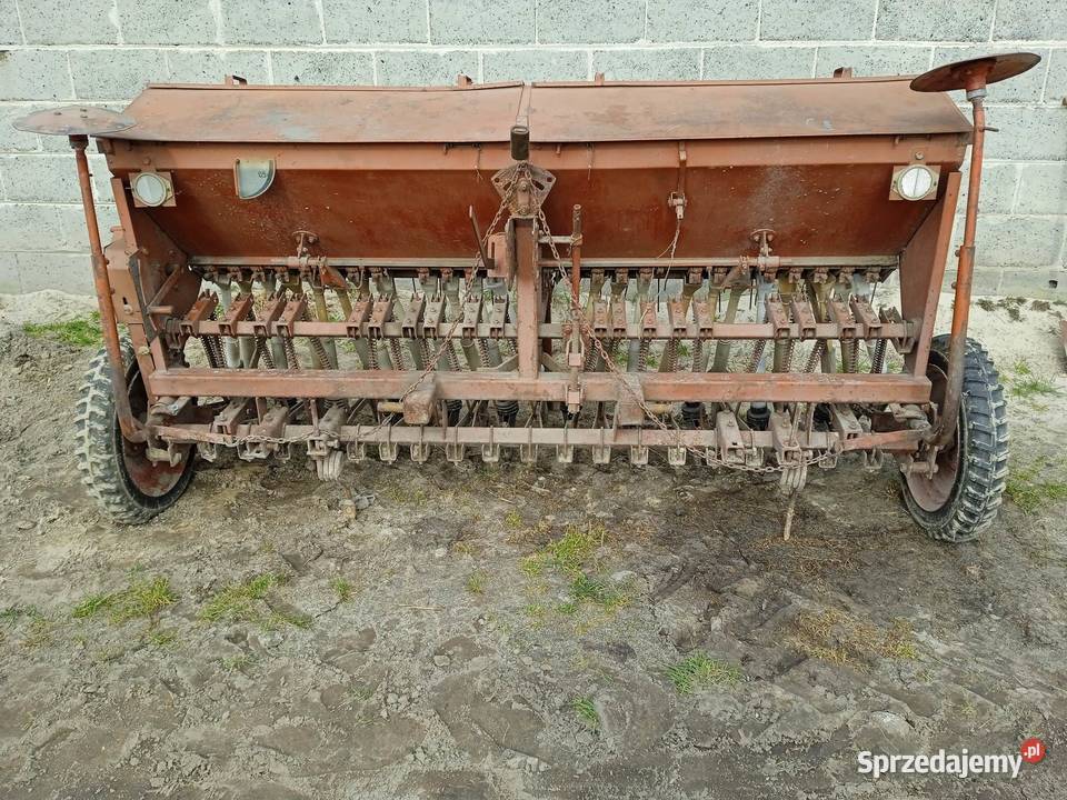 Siewnik do zboża nieuszkodzony Siewniki i sadzarki Grabów nad Pilicą
