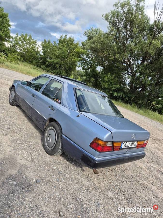 Sprzedam Mercedes 124 25D blokada mostu Rok produkcji 1990