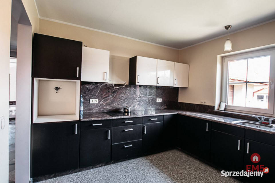 Dom wolnostojący 325m2 Ostrów Mazowiecka sprzedam