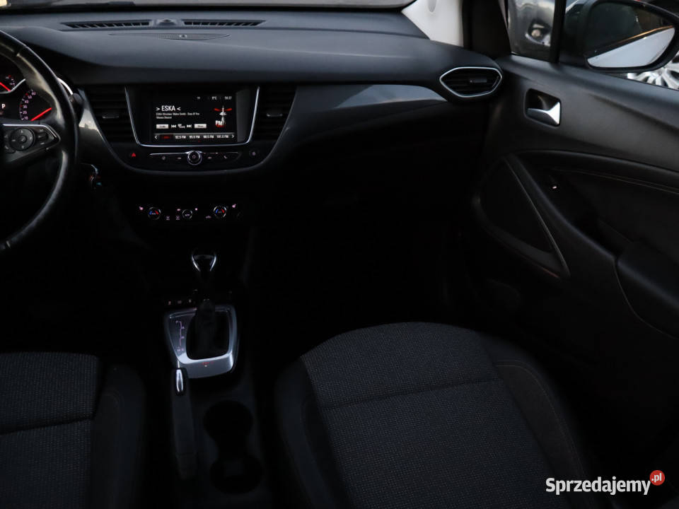 Opel Crossland 12 Turbo gniazdo USB